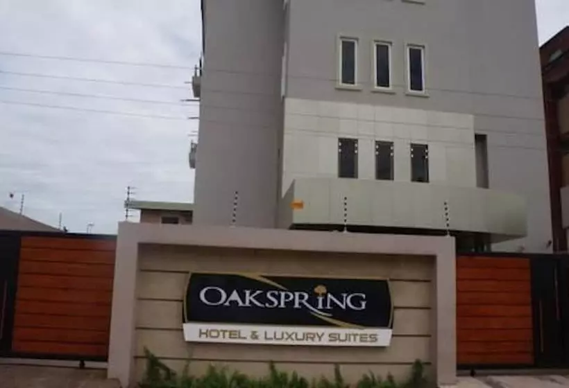 Oakspring Hotel & Luxury Suites