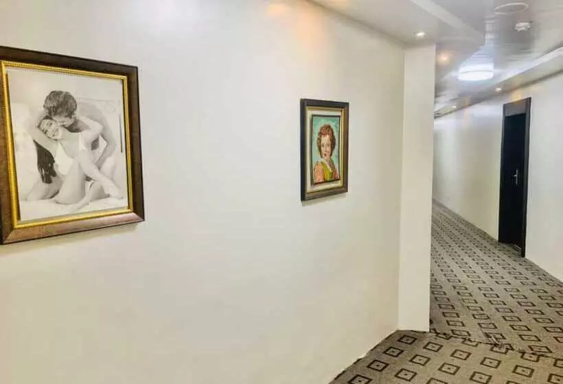 Oakspring Hotel & Luxury Suites