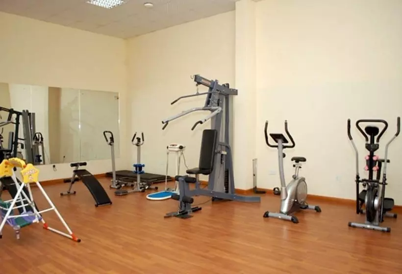 Oakspring Hotel & Luxury Suites