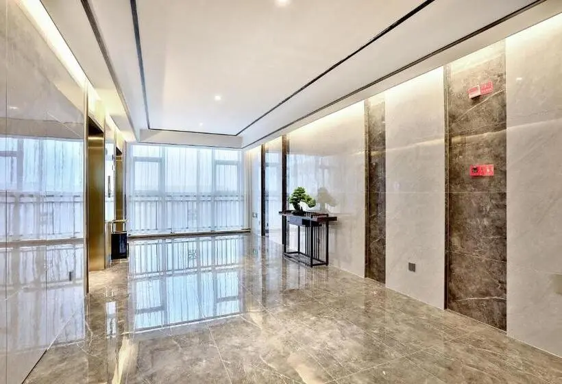 هتل Zhoushan Maison New Century