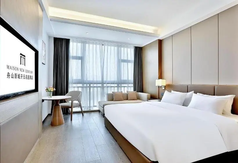 هتل Zhoushan Maison New Century