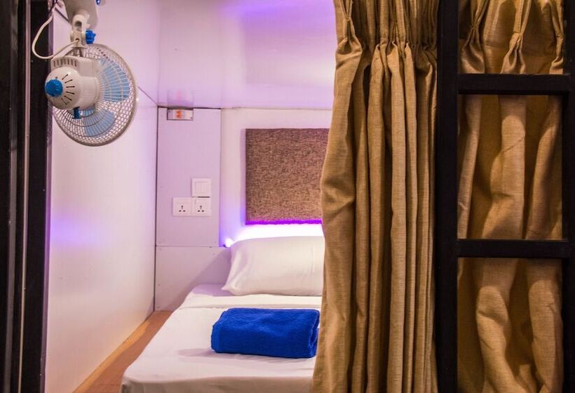 فندق Bunk Planet