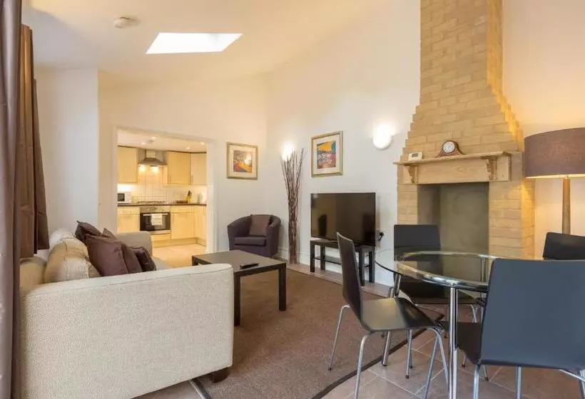 هتل Cambridge Water House Apartments