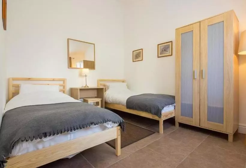 هتل Cambridge Water House Apartments