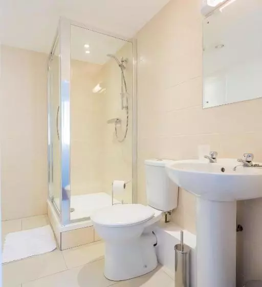 هتل Cambridge Water House Apartments