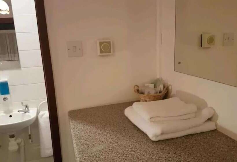 בית מלון כפרי Chelford Guesthouse