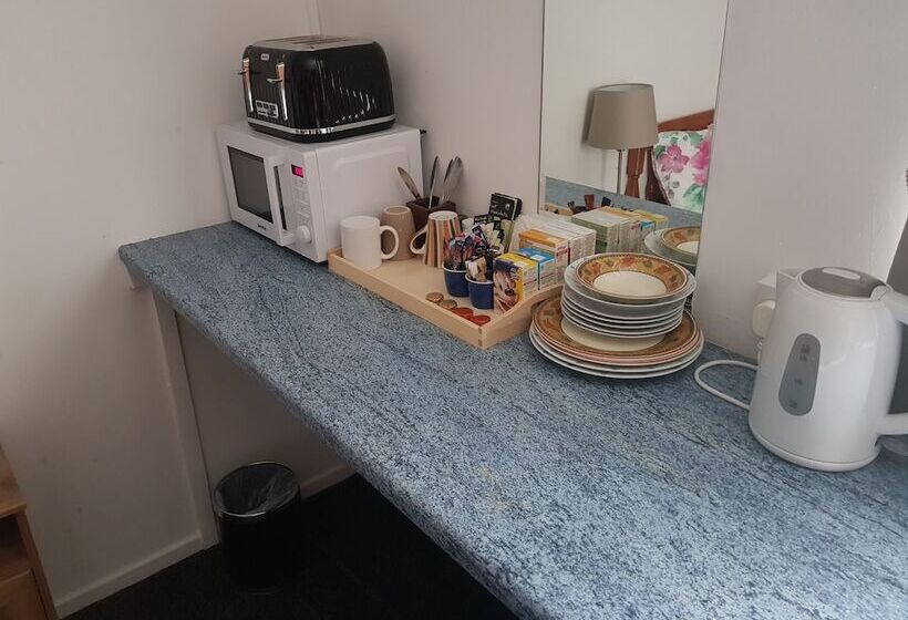 בית מלון כפרי Chelford Guesthouse