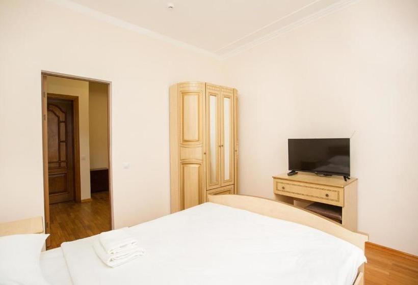 בית מלון כפרי Hostel S