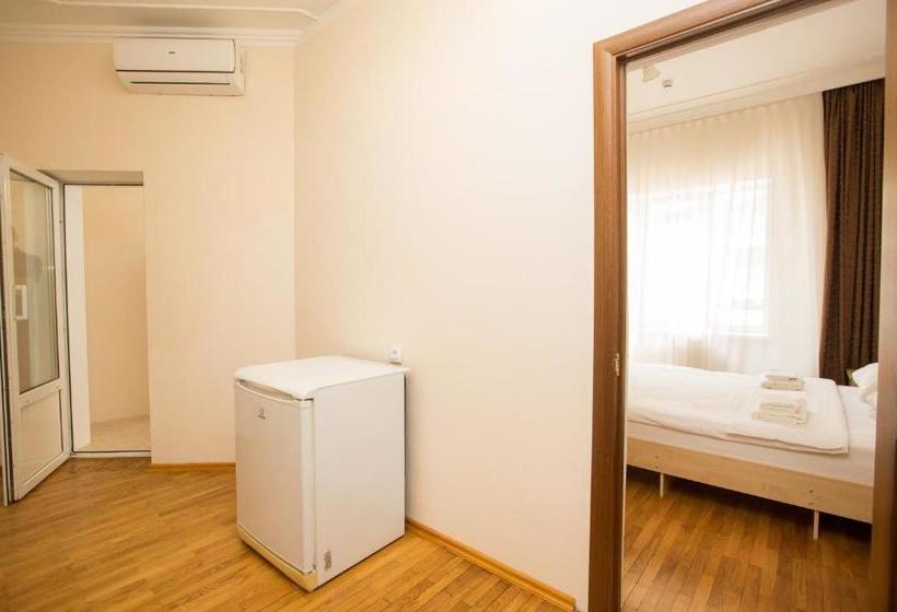 בית מלון כפרי Hostel S