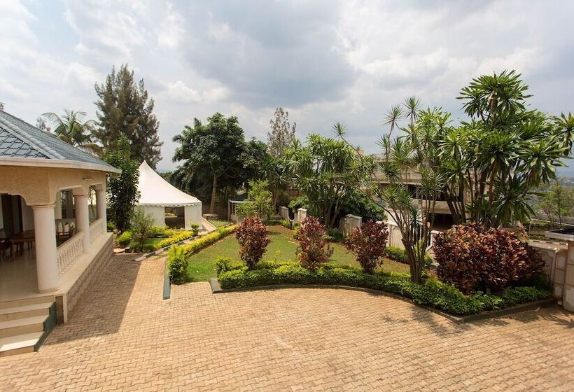 هتل Iris Guesthouse