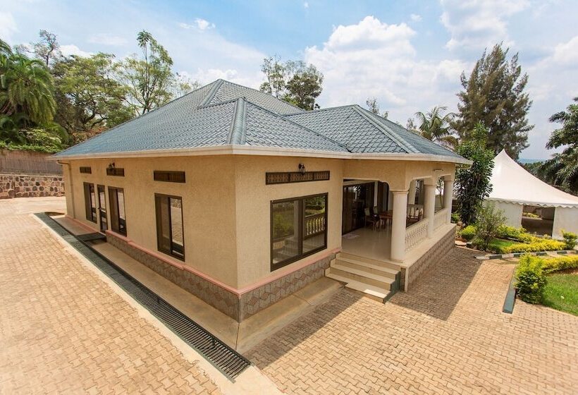 هتل Iris Guesthouse