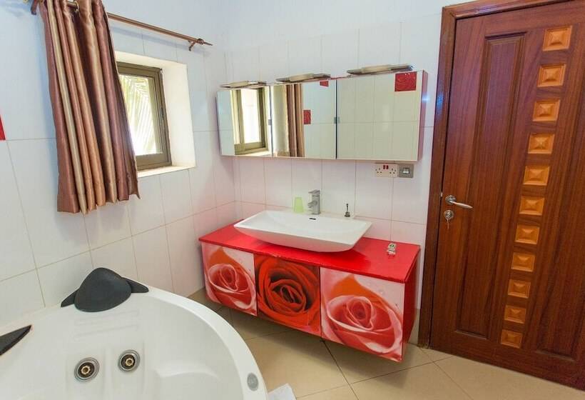 هتل Iris Guesthouse