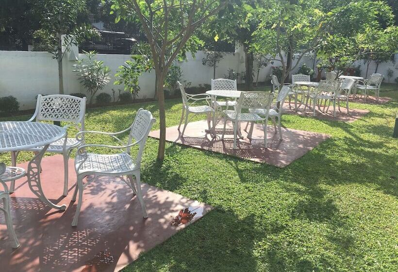 בית מלון כפרי Lavonka Tourist Rest