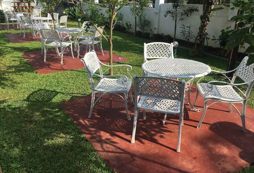 בית מלון כפרי Lavonka Tourist Rest