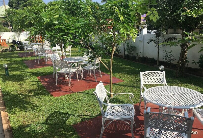 בית מלון כפרי Lavonka Tourist Rest