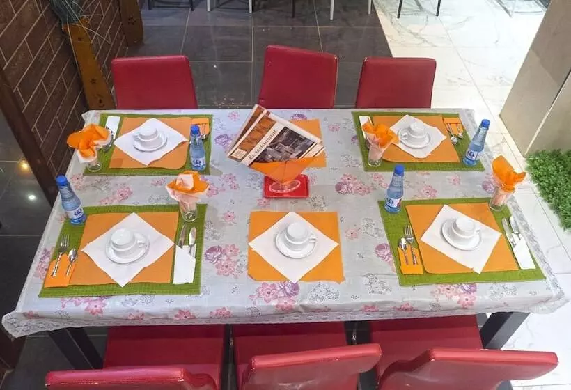 هتل Les Mamelles