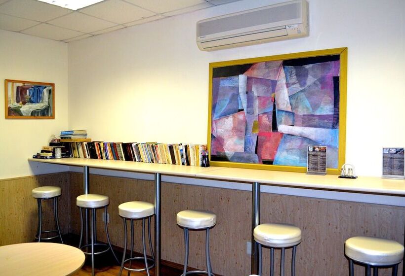 בית מלון כפרי Nerazluchniki   Hostel