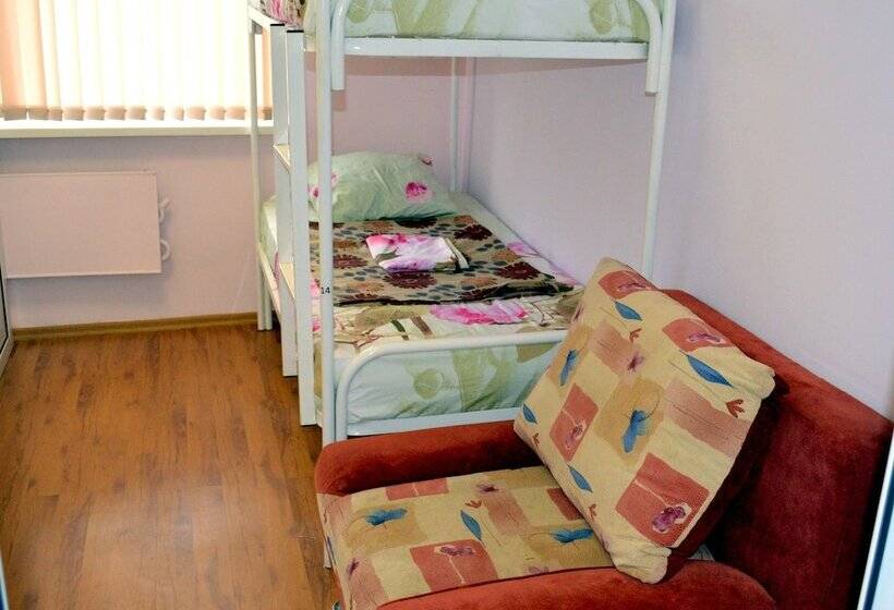 בית מלון כפרי Nerazluchniki   Hostel