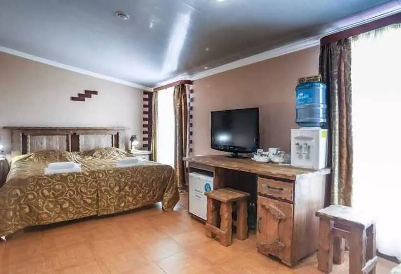 Hotelli Ohotnichia Usadba