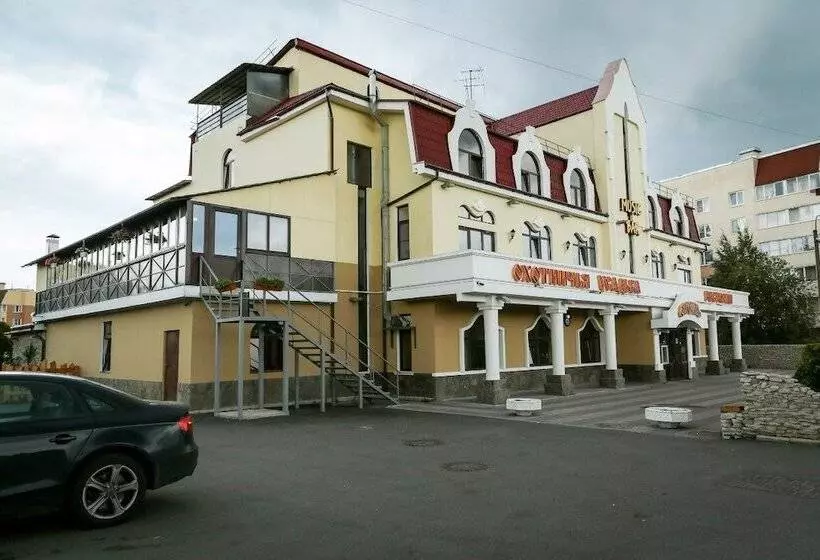 Hotelli Ohotnichia Usadba