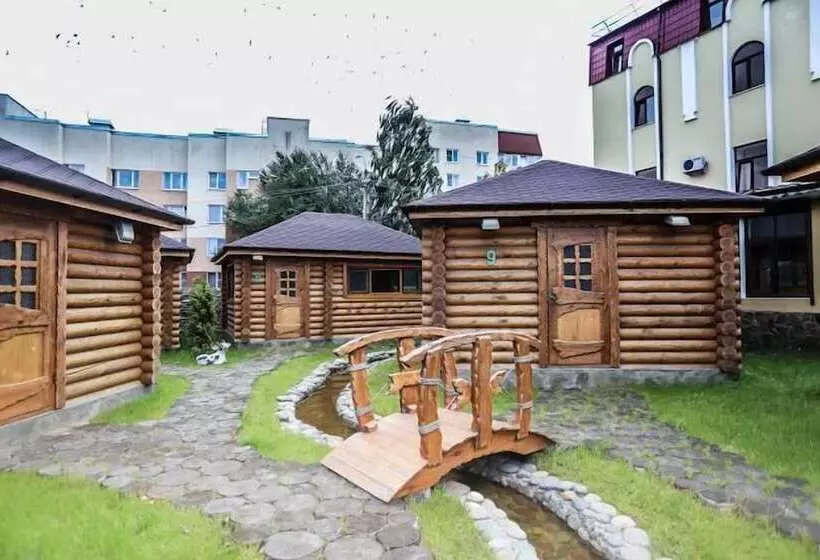 Hotelli Ohotnichia Usadba