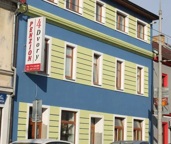 Hotel Penzion 4 Dvory