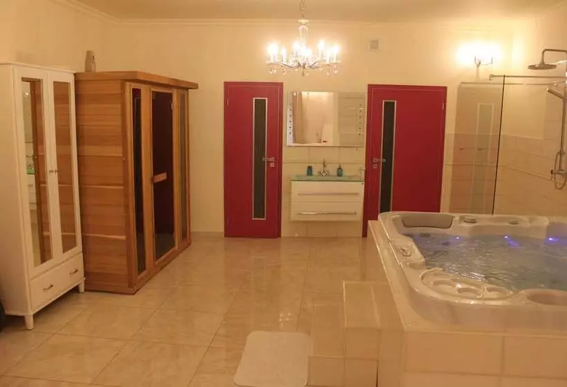 Hotel Penzion 4 Dvory