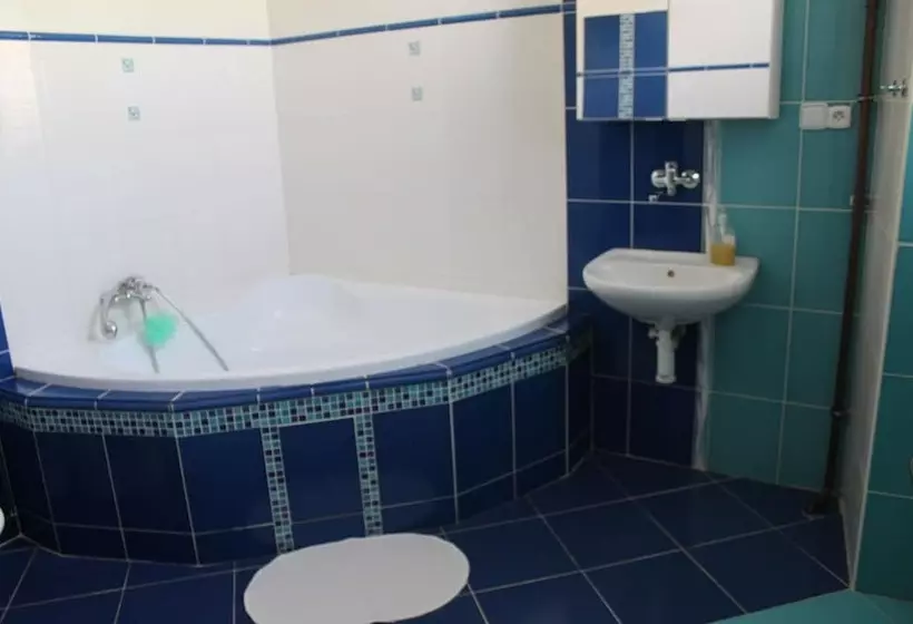 Hotel Penzion 4 Dvory