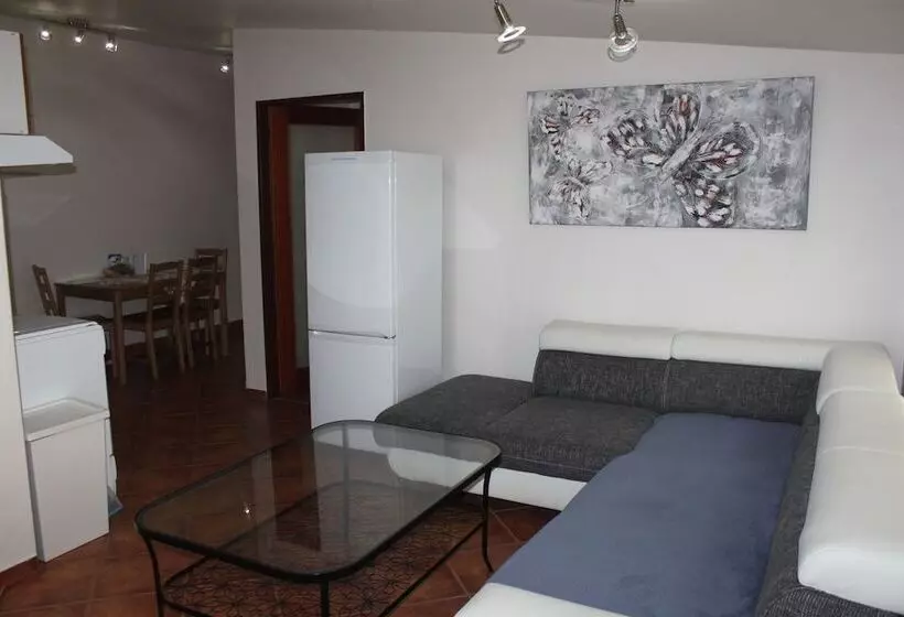 Hotel Penzion 4 Dvory