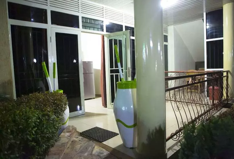 هتل St Augustine Apartment &