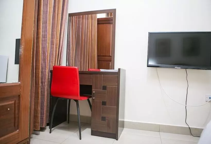 هتل St Augustine Apartment &
