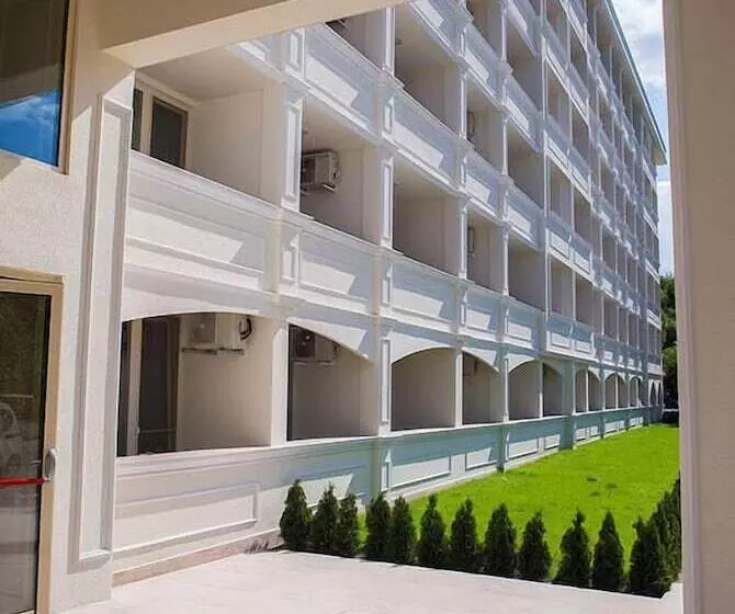 ホテル Sulina International