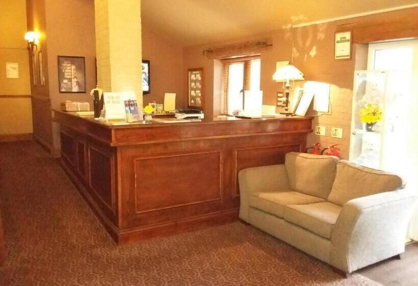 Hotel The Huntsman Inn