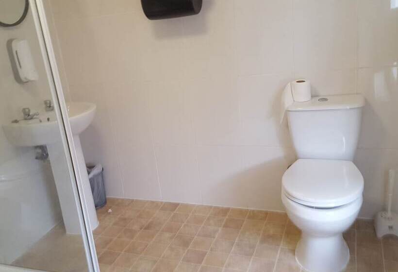 ホテル The Midland Inn