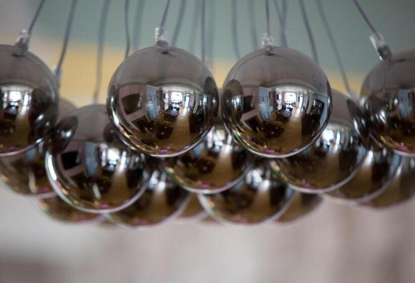 ホテル The Midland Inn