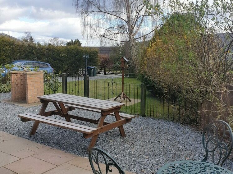 فندق The Old Coach House