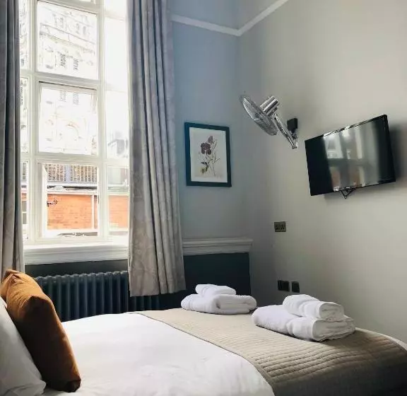 Hotelli The Old Coffee Tavern