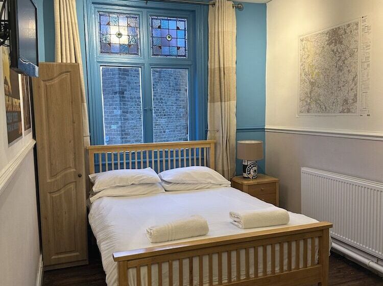 호텔 The Old Poets Corner