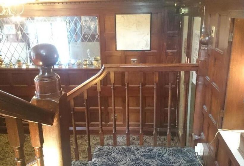 ホテル The Silverdale