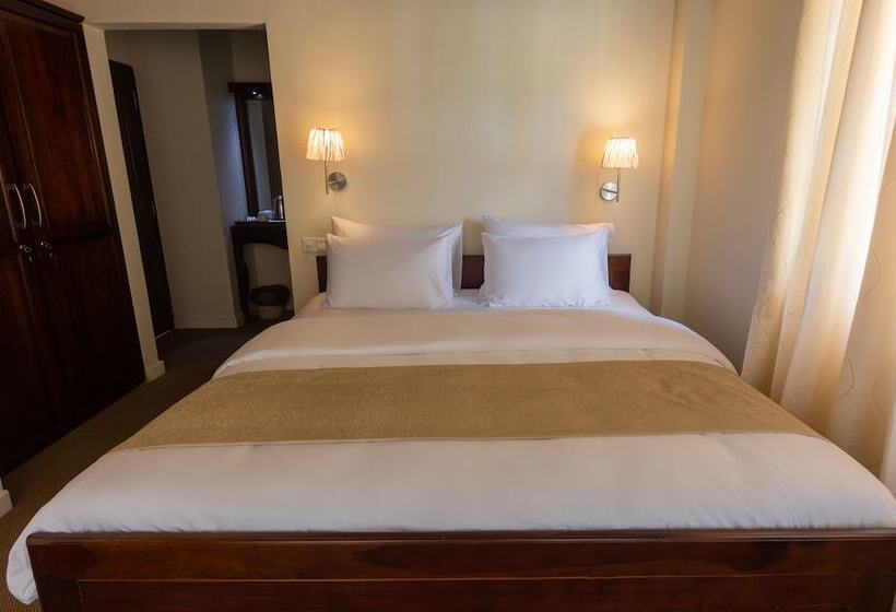 فندق The Tapherini Bungalow