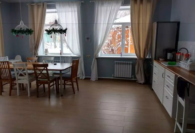 Hotelli V Ugliche   Hostel