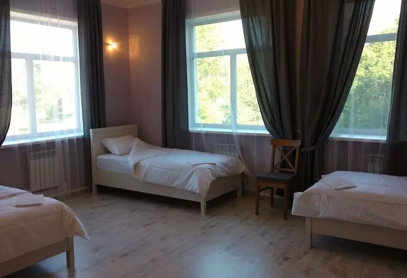 Hotelli V Ugliche   Hostel