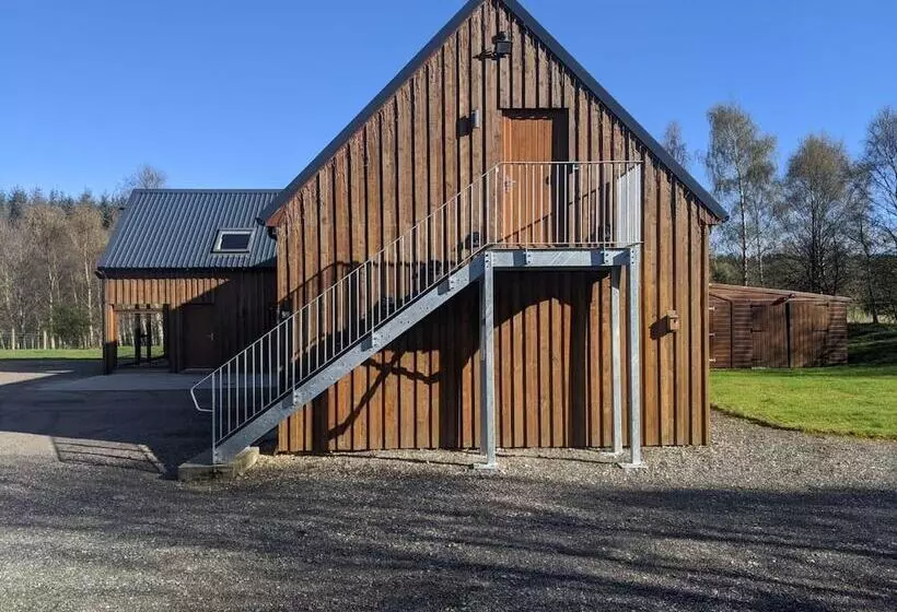 Hotelli Willowbarn Self Catering Rafford
