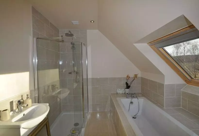 Hotelli Willowbarn Self Catering Rafford