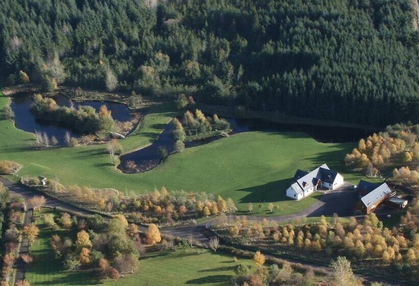 فندق Willowbarn Self Catering Rafford