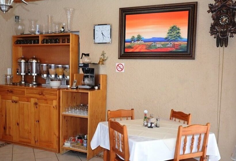 Отель Afton Safari Lodge