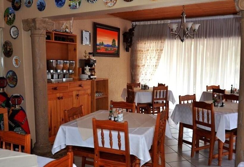 Отель Afton Safari Lodge