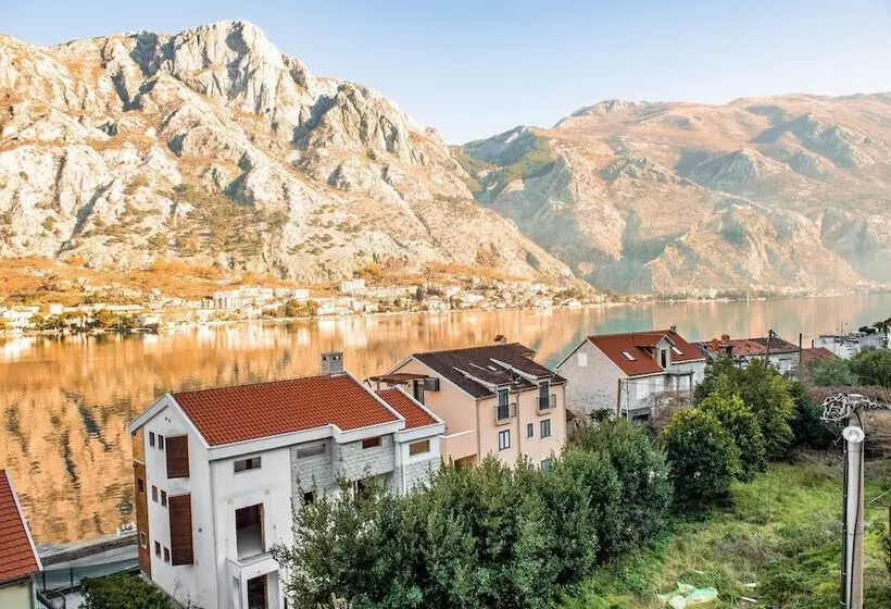 هتل Apartmani Markovic