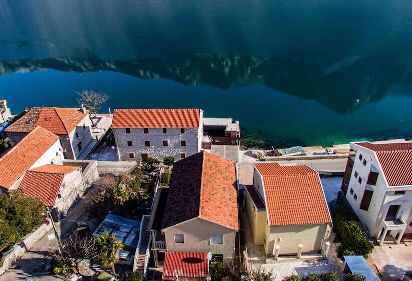 هتل Apartmani Markovic