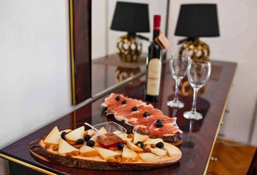 هتل Apartmani Markovic